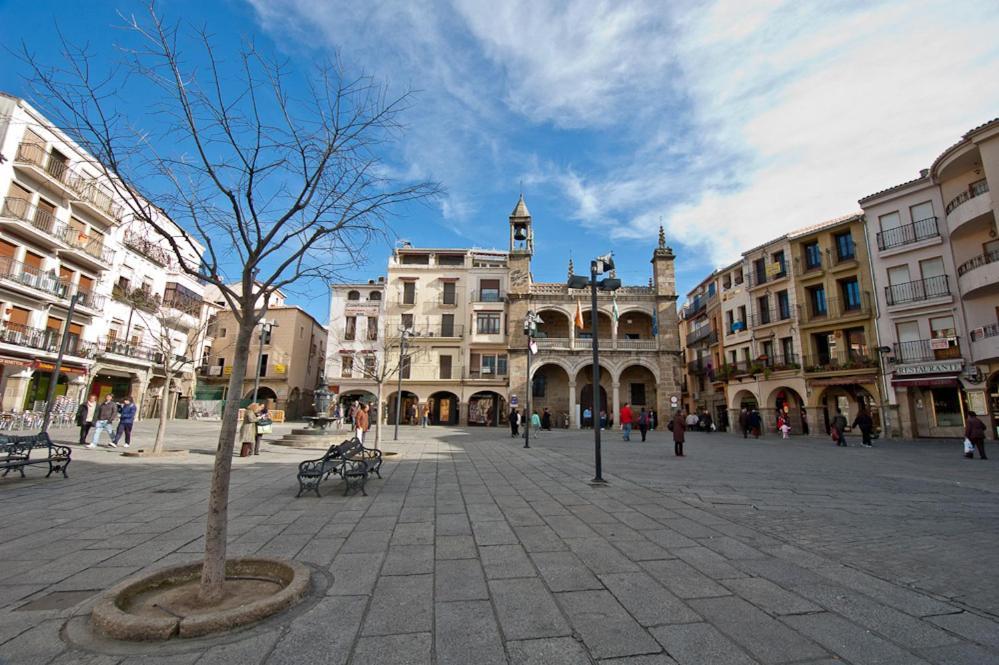 Markesa Plasencia Luaran gambar